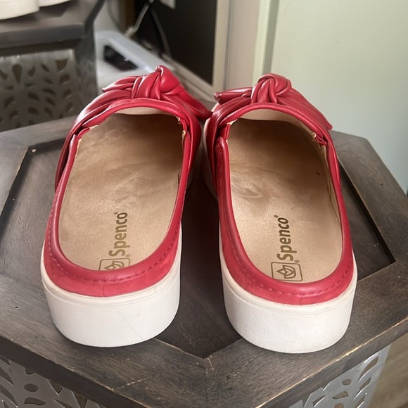 Spenco, orthotic red suede with red leather bows, slip-on sneakers, size 9 - Picture 3 of 7